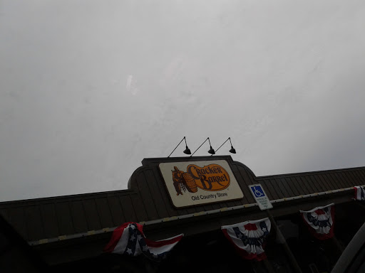 American Restaurant «Cracker Barrel Old Country Store», reviews and photos, 6055 Som Center Rd, Willoughby, OH 44094, USA