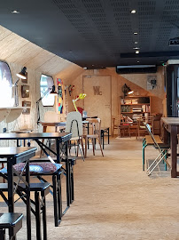 Atmosphère du Café LA PÉNICHE - Slow Food Café à Tournon-sur-Rhône - n°11