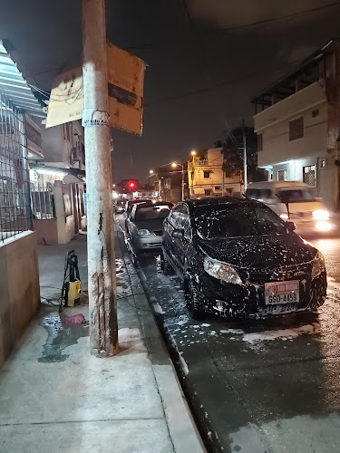 Lavadora Express de Carros, Motos, Alfombras y Muebles "Kevin" - Guayaquil
