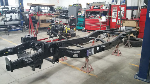 Auto Glass Shop «Casten Body Shop», reviews and photos, 230 Oakwood Rd, Lake Zurich, IL 60047, USA