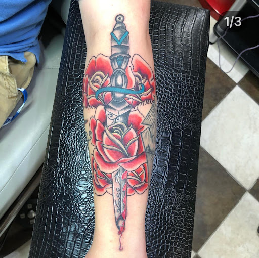 Tattoo Shop «RockStar Hair and Tattoo Shop», reviews and photos, 6326 Market St, Wilmington, NC 28405, USA