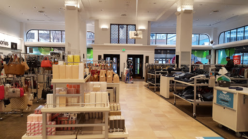 Department Store «Nordstrom Rack Chestnut Street», reviews and photos, 1700 Chestnut St, Philadelphia, PA 19103, USA