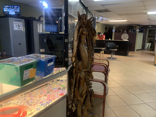 Tattoo Shop «Cross Roads Tattoo and Piercing», reviews and photos, 2070 Texas Ave, Bridge City, TX 77611, USA