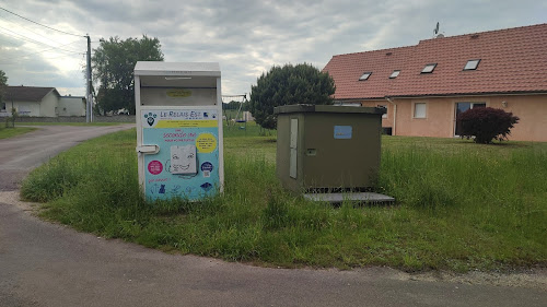 Point relais collecte de vêtements et chaussures à Lantenot