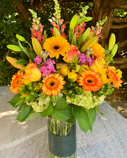 Florist «Le Florist of Larkspur - Royal Fleur», reviews and photos, 282 Magnolia Ave, Larkspur, CA 94939, USA