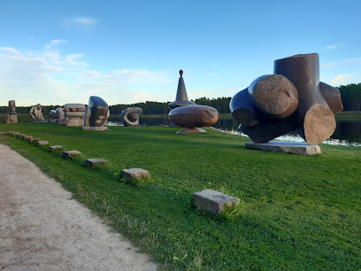 Paula Jaunzema akmens skulptūru parks