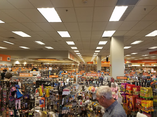 Book Store «2nd & Charles», reviews and photos, 101 Geoffrey Dr, Newark, DE 19713, USA