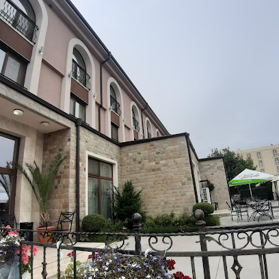 Hesteya / Hotel And Restaurant