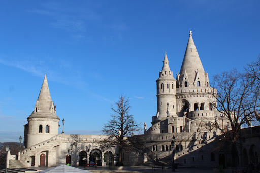 Places to study early childhood education in Budapest