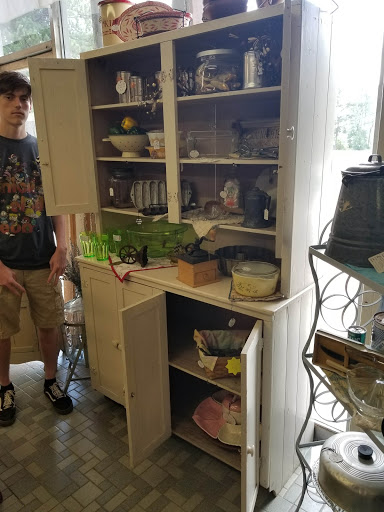 Antique Store «Big Stick Long Bow Mall», reviews and photos, 1145 E 1st St, DeRidder, LA 70634, USA