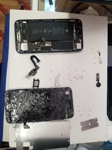 Cell Phone Store «J.A. Electronics Station», reviews and photos, 11814 Frankstown Rd, Penn Hills, PA 15235, USA