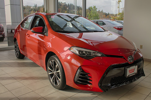 Toyota Dealer «Lithia Toyota of Springfield», reviews and photos, 163 S 9th St, Springfield, OR 97477, USA