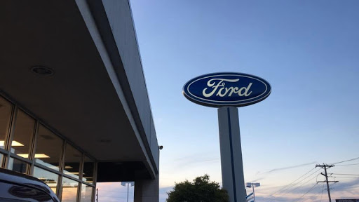 Barreth Ford Center, 560 State Hwy 47, Union, MO 63084, USA, 