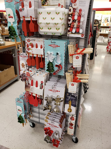 Department Store «T.J. Maxx», reviews and photos, 2003 N Eastman Rd #60, Kingsport, TN 37660, USA