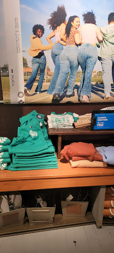 Shopping Mall «St. Clair Square», reviews and photos, 134 St Clair Square, Fairview Heights, IL 62208, USA