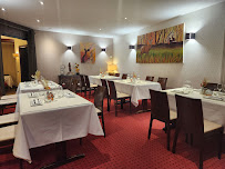 Atmosphère du Restaurant français RESTAURANT SAINT ANTOINE à Plémet - n°1