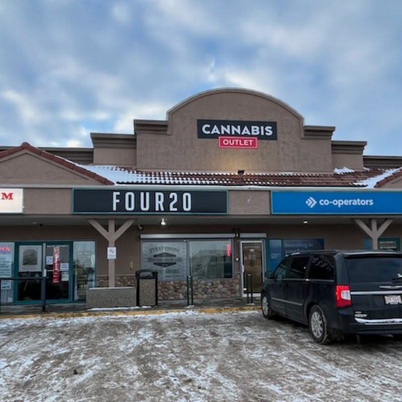 FOUR20 Outlet Strathmore