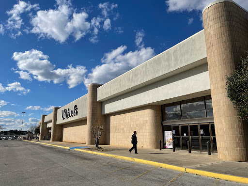 Shopping Mall «Florence Mall», reviews and photos, 301 Cox Creek Pkwy #78, Florence, AL 35630, USA