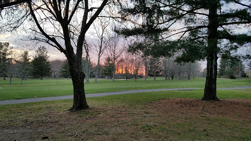 Golf Course «Pine Brook Golf Course», reviews and photos, 1 Covered Bridge Blvd, Manalapan Township, NJ 07726, USA