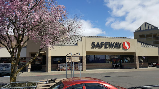 Grocery Store «Safeway», reviews and photos, 2525 SE Tualatin Valley Hwy, Hillsboro, OR 97123, USA