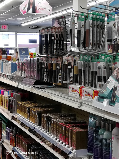 Cosmetics Store «J-Beauty Mart», reviews and photos, 2705 Grand Ave, Waukegan, IL 60085, USA