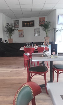Atmosphère du Restaurant L'estaminet à Manzac-sur-Vern - n°5