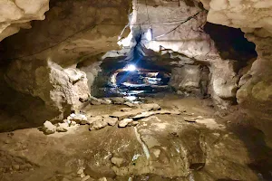 Arwah Cave image