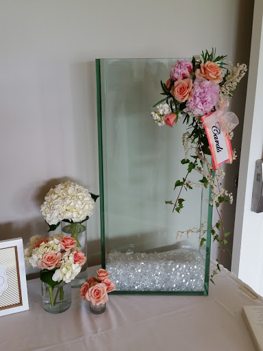 Florist «Chalet Floral», reviews and photos, 700 W Hackley Ave, Muskegon, MI 49441, USA