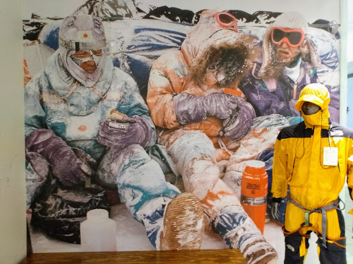 Clothing Store «The North Face», reviews and photos, 8702 Keystone Crossing, Indianapolis, IN 46240, USA