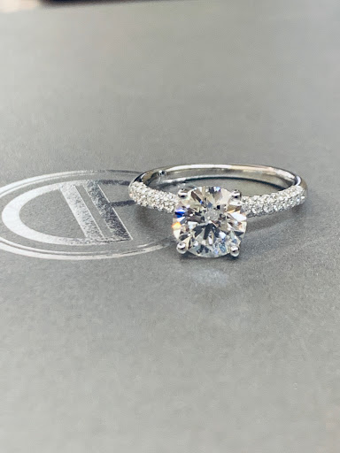 Jewelry Store «The Diamond Factory of Ann Arbor», reviews and photos, 668 Briarwood Cir, Ann Arbor, MI 48108, USA