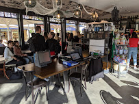 Atmosphère du Café Starbucks Coffee - AUTOGRILL Village de Marques Miramas - n°2