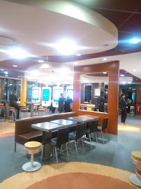 Atmosphère du Restauration rapide McDonald's à Champs-sur-Marne - n°9