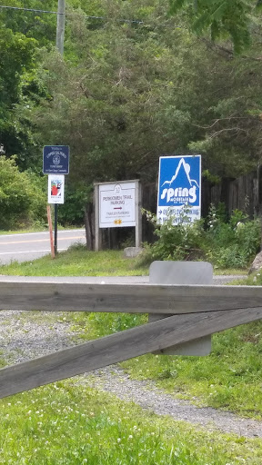 Ski Shop «Cabin Craft Snowboard & Ski Shop», reviews and photos, 2 Main St, Spring Mt, PA 19478, USA