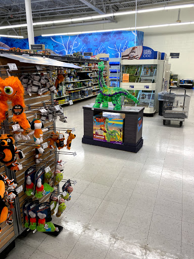Pet Supply Store «PetSmart», reviews and photos, 213 Hartford Ave, Bellingham, MA 02019, USA
