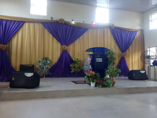 IPHC Miracle Center, Itire Branch, Adefimihan St, Mushin, Lagos, Nigeria, Synagogue, state Lagos