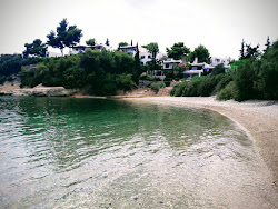 Agios Emilianos beach'in fotoğrafı doğal alan içinde bulunmaktadır