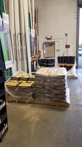 Lumber Store «Canby Builders Supply», reviews and photos, 102 S Pine St, Canby, OR 97013, USA