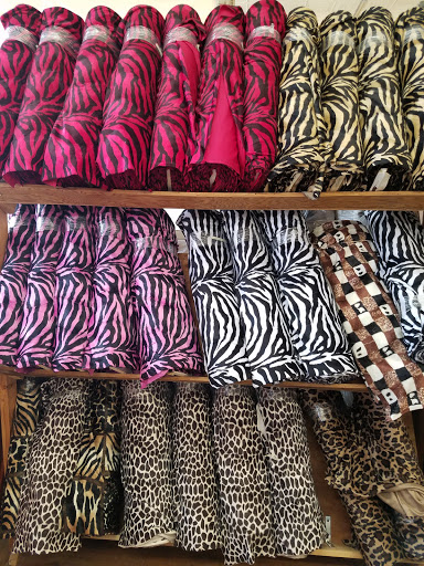 Fabric Store «Textile Discount Outlet», reviews and photos, 2121 W 21st St, Chicago, IL 60608, USA