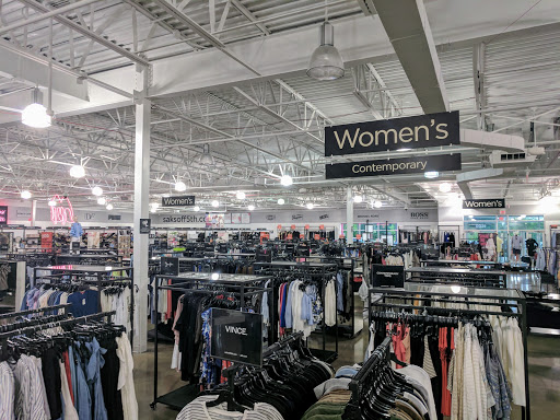 Department Store «Saks OFF 5TH», reviews and photos, 1650 Premium Outlet Blvd #1600, Aurora, IL 60502, USA