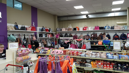 магазины, где можно купить женские товары benetton Москва