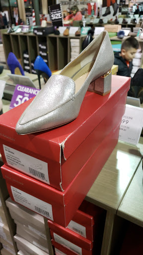 Shoe Store «DSW Designer Shoe Warehouse», reviews and photos, 4741 Ashford Dunwoody Rd, Dunwoody, GA 30338, USA