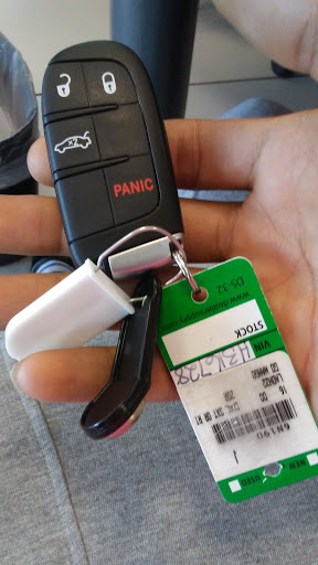 Car Dealer «Southfield Chrysler Dodge Jeep Ram», reviews and photos, 28100 Telegraph Rd, Southfield, MI 48034, USA