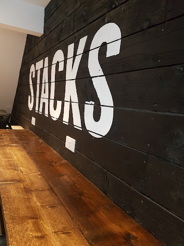 Comments and reviews of Stacks Burger and Waffle