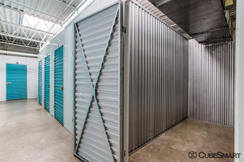 Self-Storage Facility «CubeSmart Self Storage», reviews and photos, 4720 Warrensville Center Rd, North Randall, OH 44128, USA