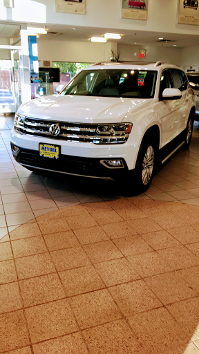 Volkswagen Dealer «Reydel Volkswagen, Sales & Service Center, Edison New Jersey VW Dealer», reviews and photos, 2034 NJ-27, Edison, NJ 08817, USA