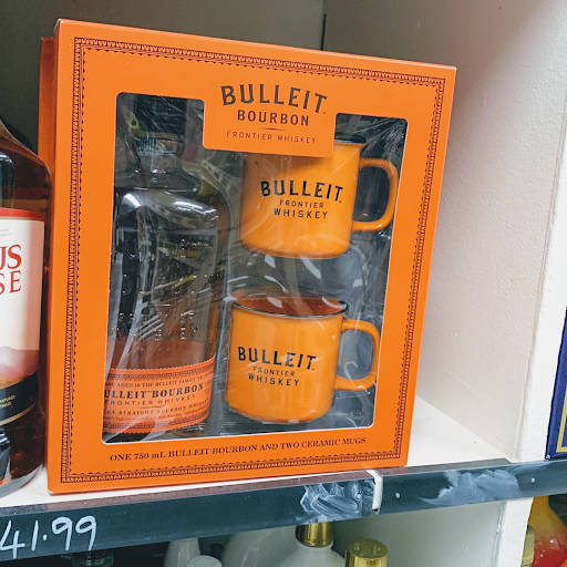 Liquor Store «Carhart Wines & Liquors», reviews and photos, 343 Mamaroneck Ave, White Plains, NY 10605, USA