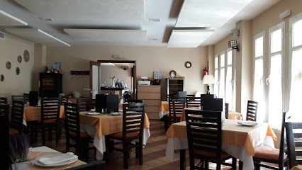 Restaurante Hotel Lince - C. Seguiriya, 33, 41849 Aznalcázar, Sevilla, Spain