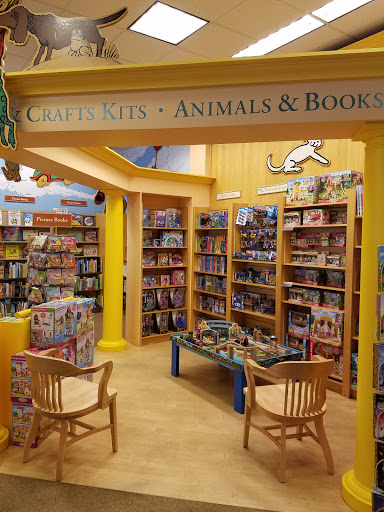 Book Store «Barnes & Noble Booksellers East Brunswick», reviews and photos, 753 New Brunswick Ave, East Brunswick, NJ 08816, USA