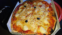 Plats et boissons du Pizzeria Ledenon Pizza - n°7
