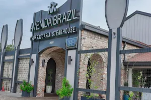 Avenida Brazil image